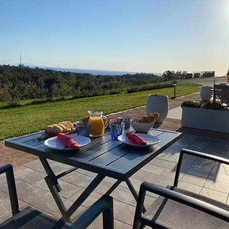 Casa Petre E Fiori 3* Cervione